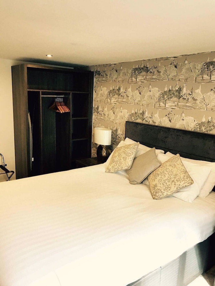 Slaters Country Inn 31/65