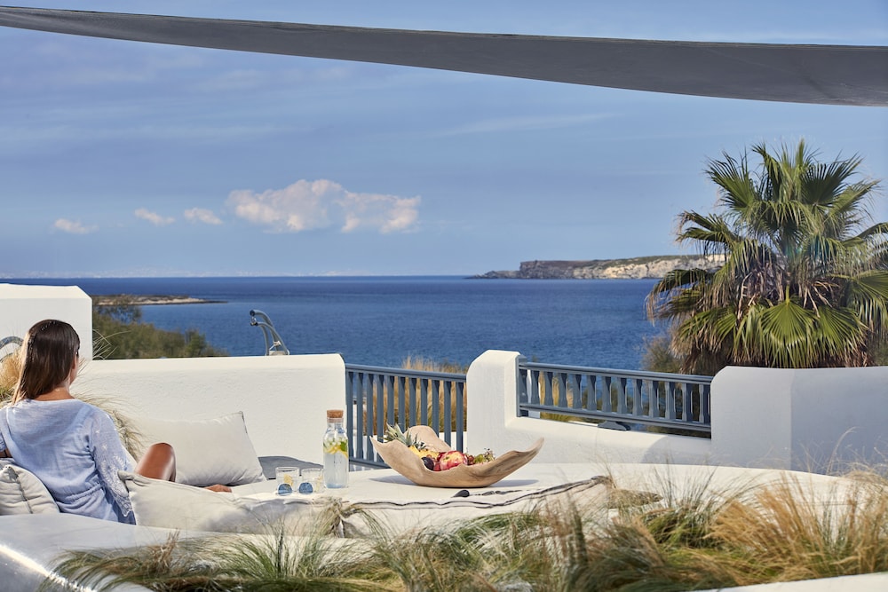 Parian Boutique Hotel 8/48