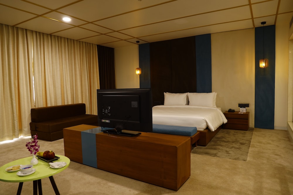 Junior Suite, Queen Bed, Devka Beach Resort 6/10