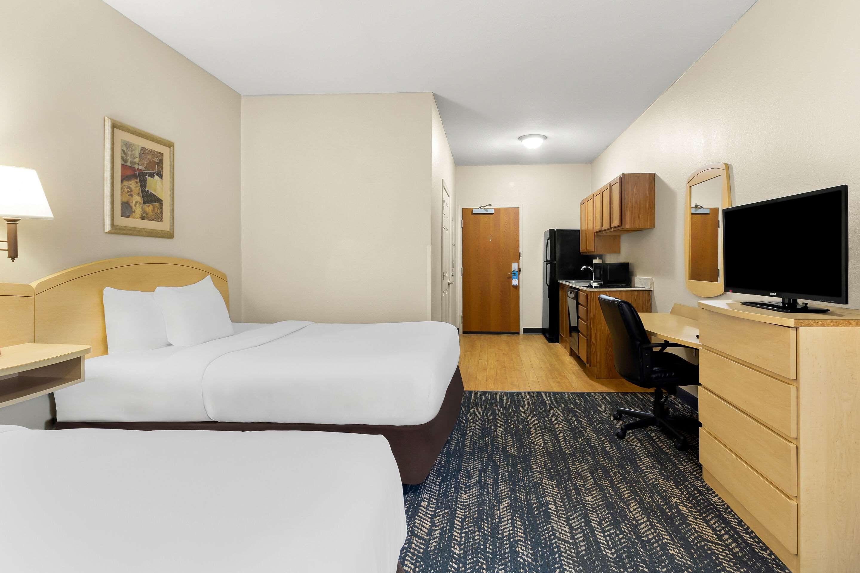 Upgrade, 2 Queen Beds