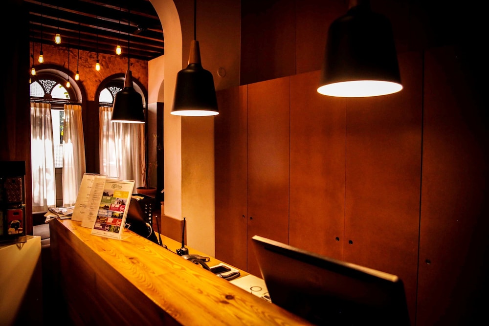 Villa 25 Hostel & Suites 68/69