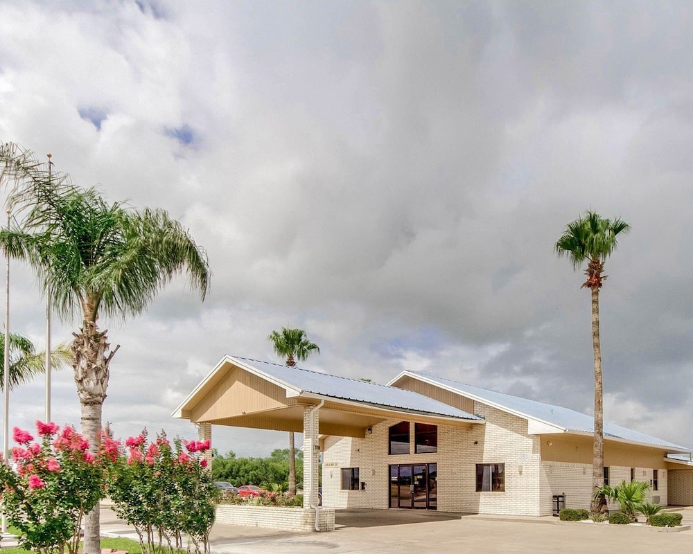 Econo Lodge Falfurrias 1/31