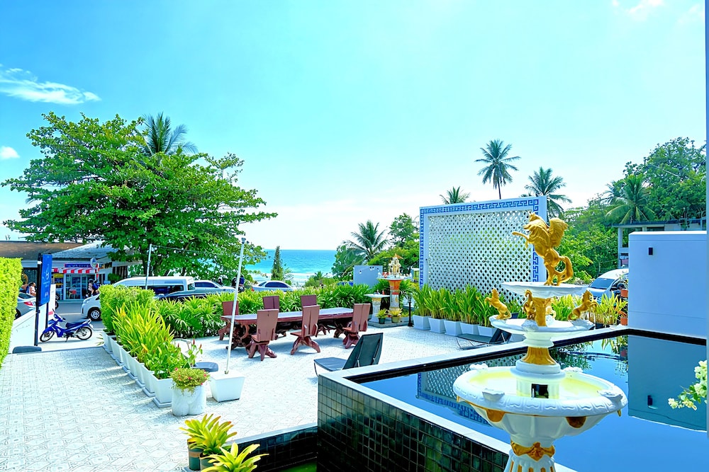 Phuket Moonlit Patong Bay Hideaway Hotel 42/50