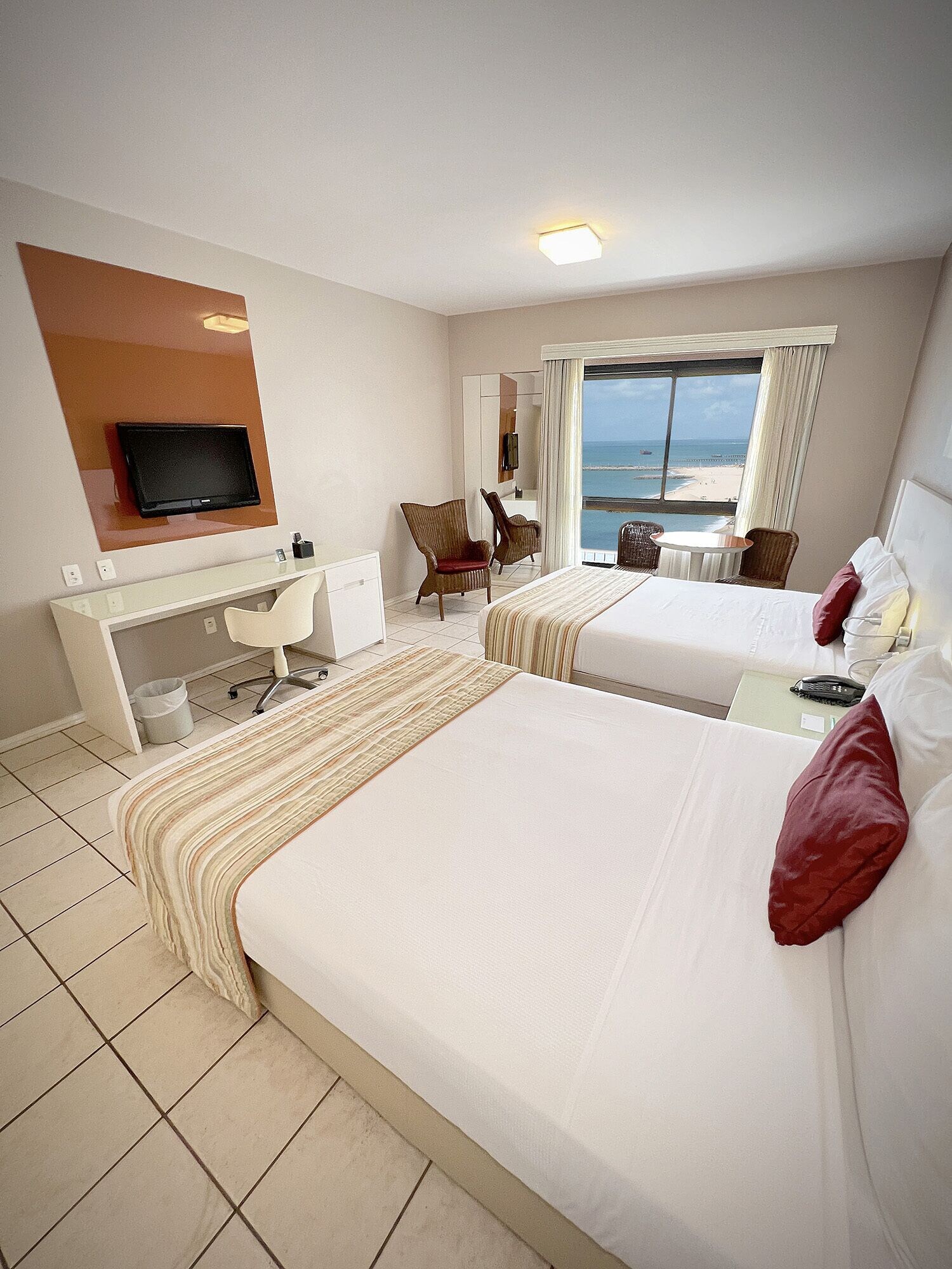 SUPERIOR, TWIN BEDS