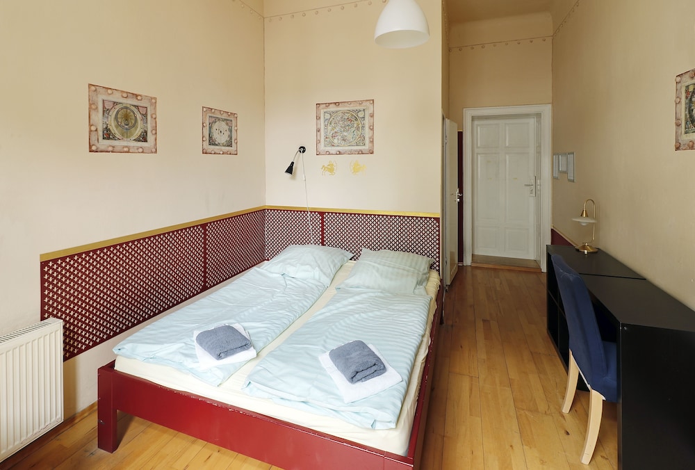Hostel Mondpalast 17/73