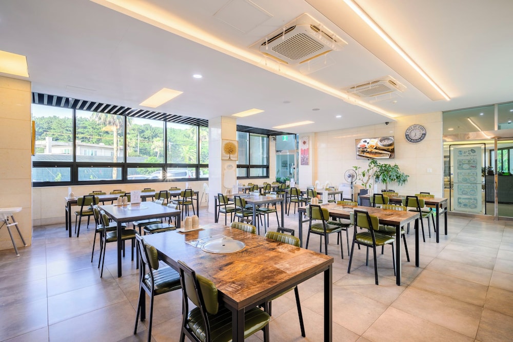 Jeju M Resort 48/63