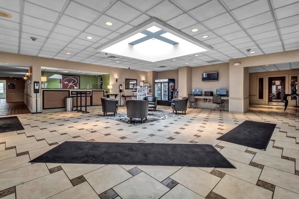 Buffalo Airport Hotel 60/61