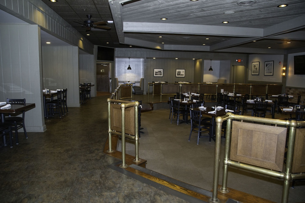 The Stables Inn and Suites 40/57