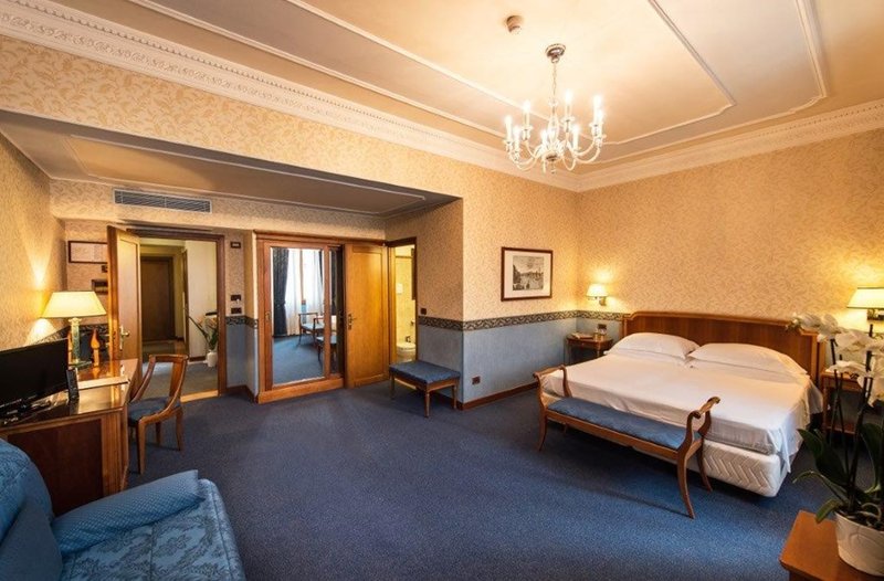 Strozzi Palace Hotel 12/42