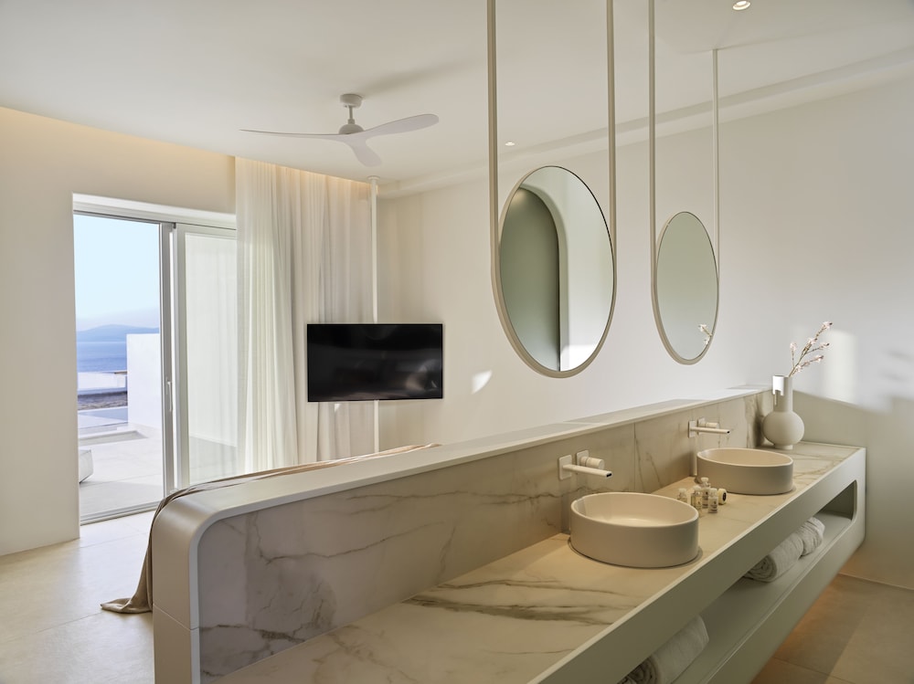 Lovia Mykonos - Adults Only 50/50