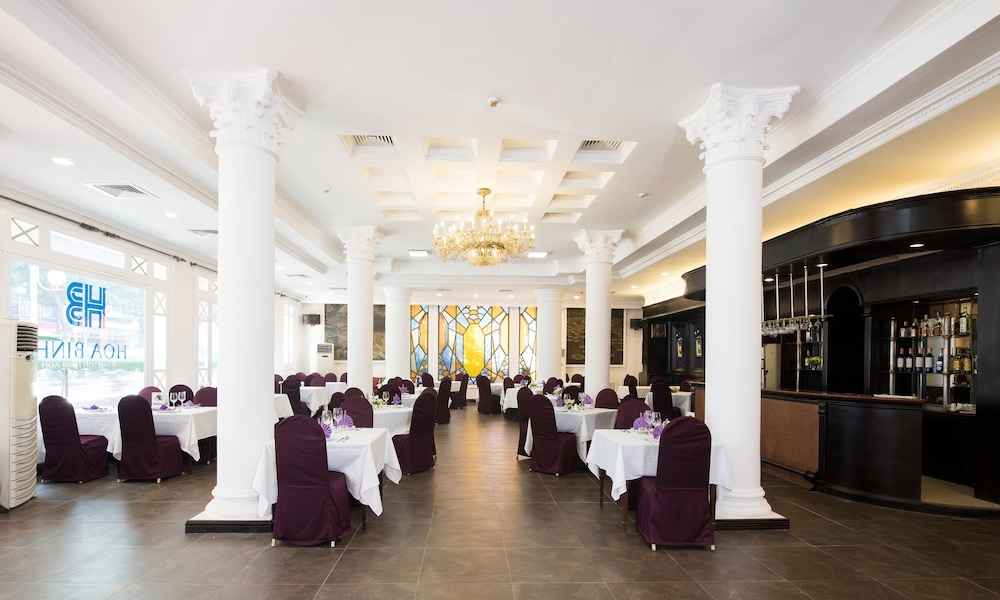 Hoa Binh Hotel 62/69