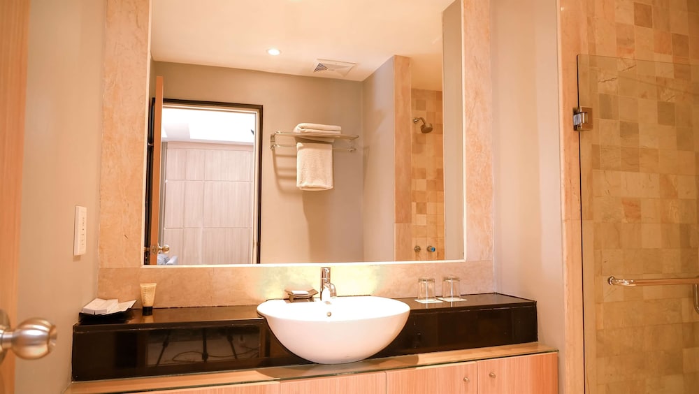Golden Tulip Balikpapan Hotel and Suites 73/73