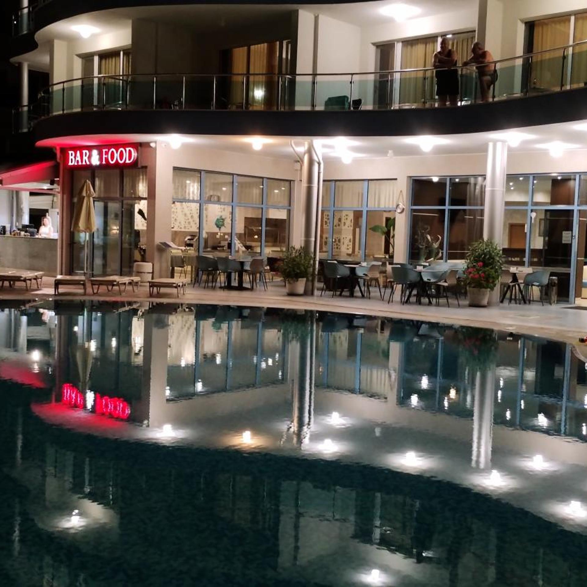 Blue Bay Hotel 2/50