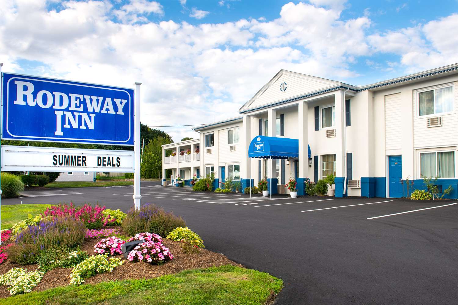 Rodeway Inn Middletown 34/35