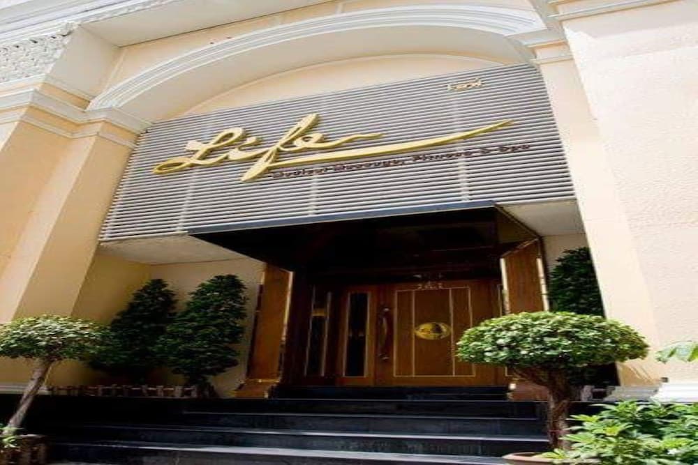 Niran Grand Hotel photo1