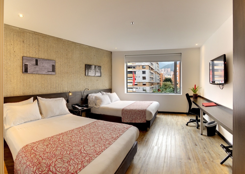 Hotel B3 Virrey 11/34