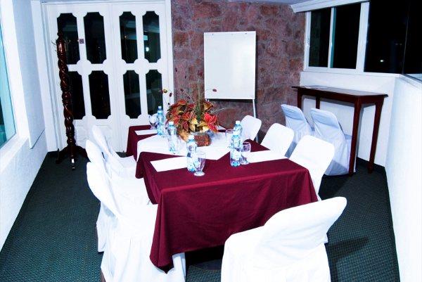 Best Western Toluca 30/35