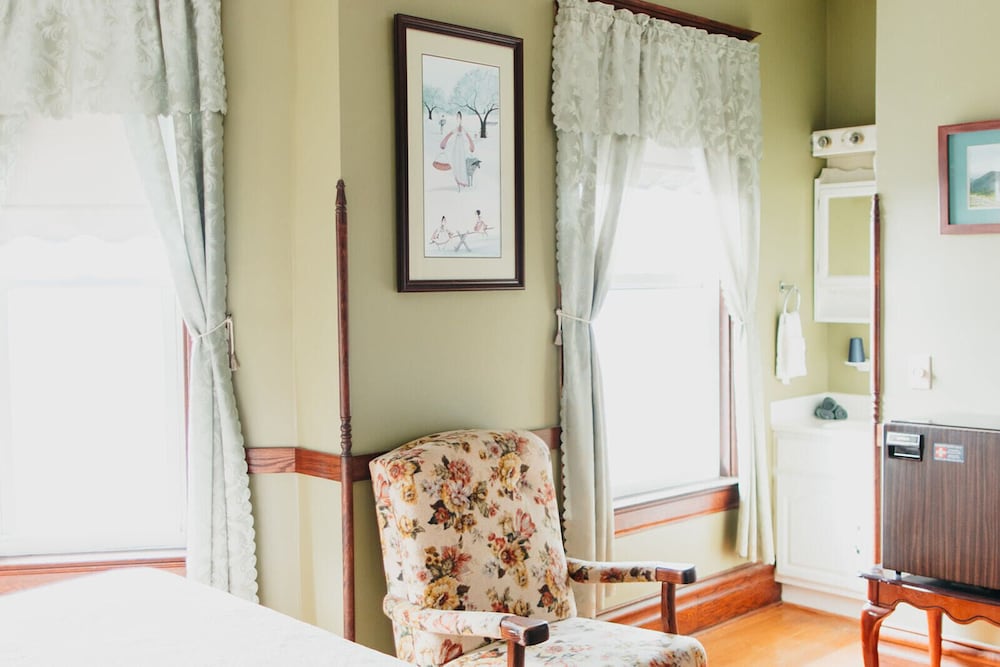 The Stonewall Jackson Inn 39/50
