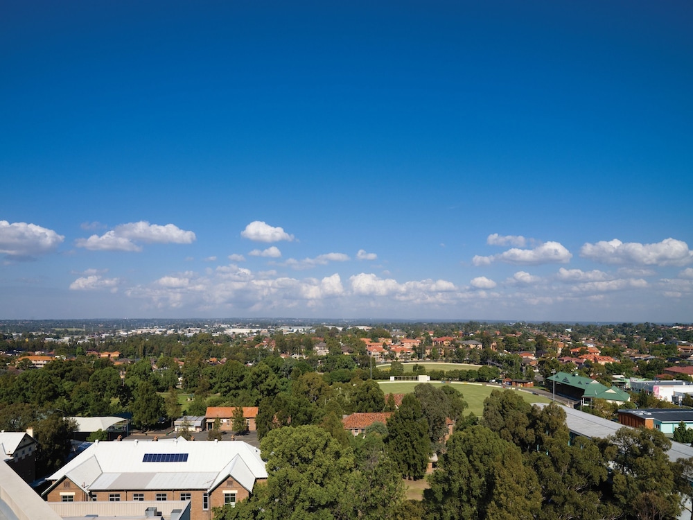 Mercure Sydney Bankstown 45/49