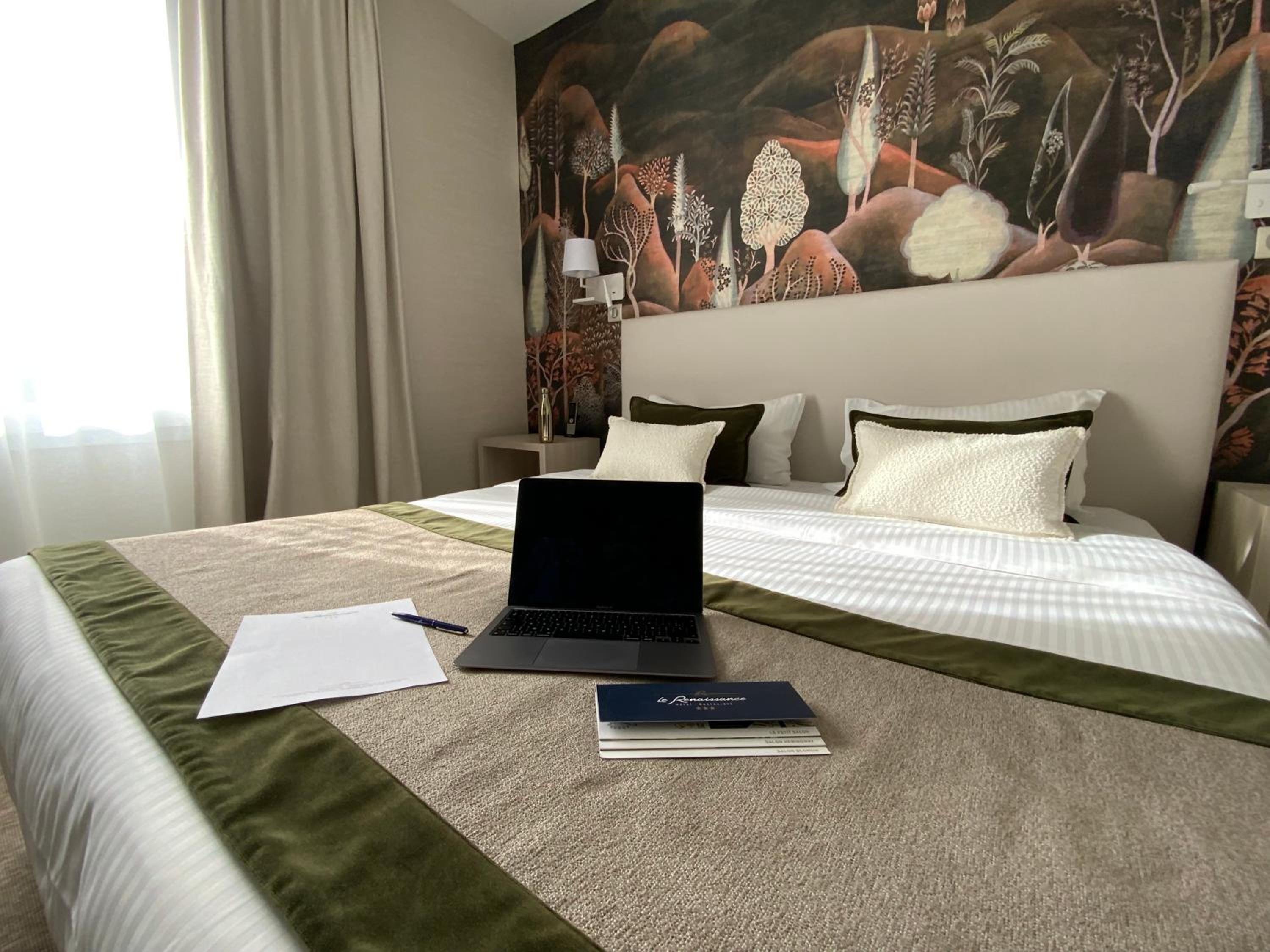 Standard, Double Bed