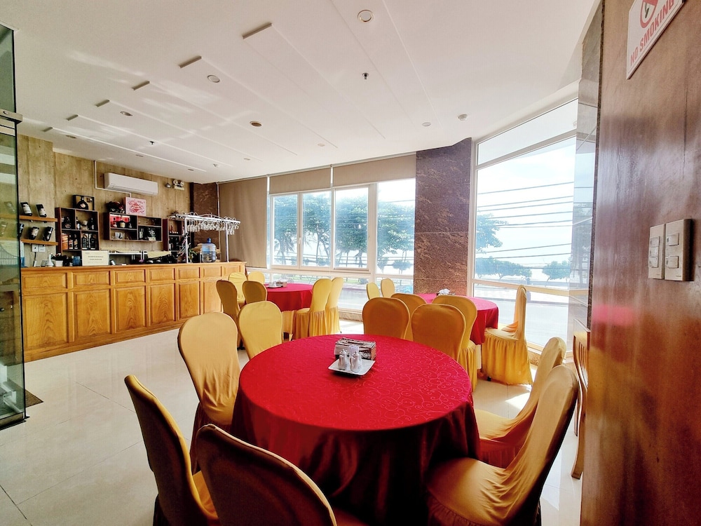 Ngoc Hanh Beach Hotel 55/75