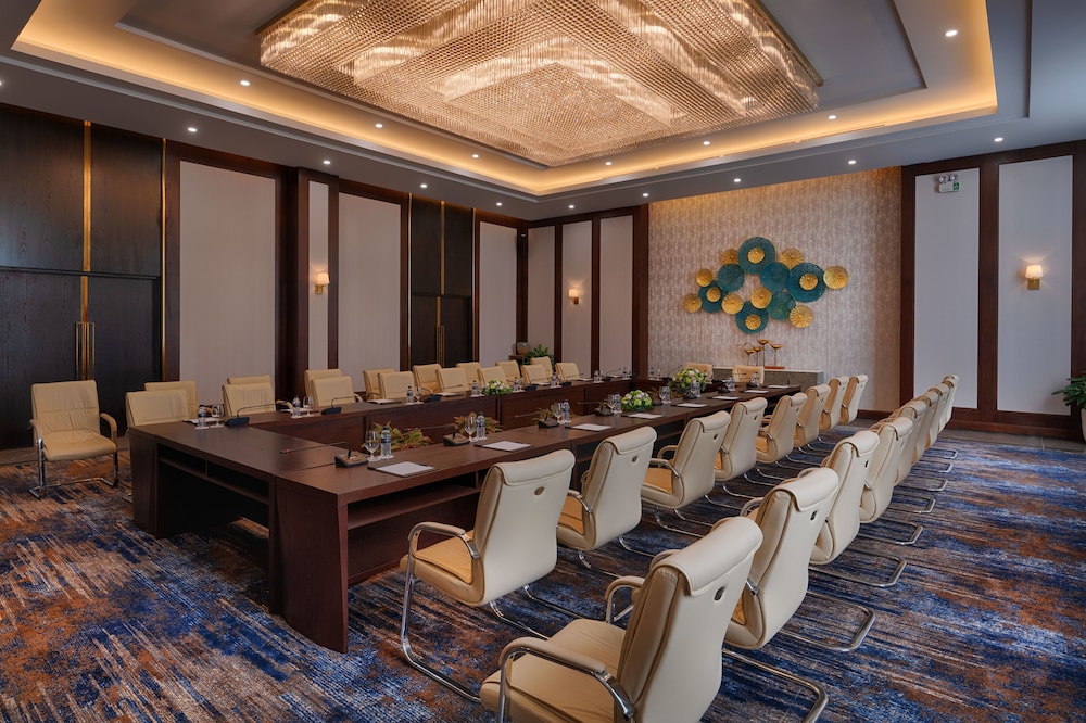 Flc Ha Long Bay Golf Club And Luxury Resort 55/67