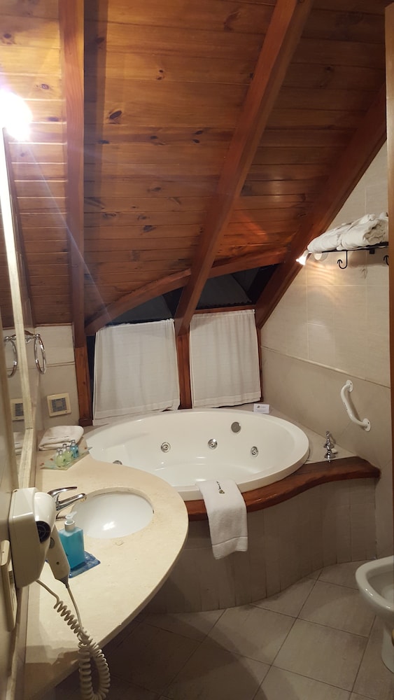 Casa del Bosque Aparts Suites & Spa 24/60