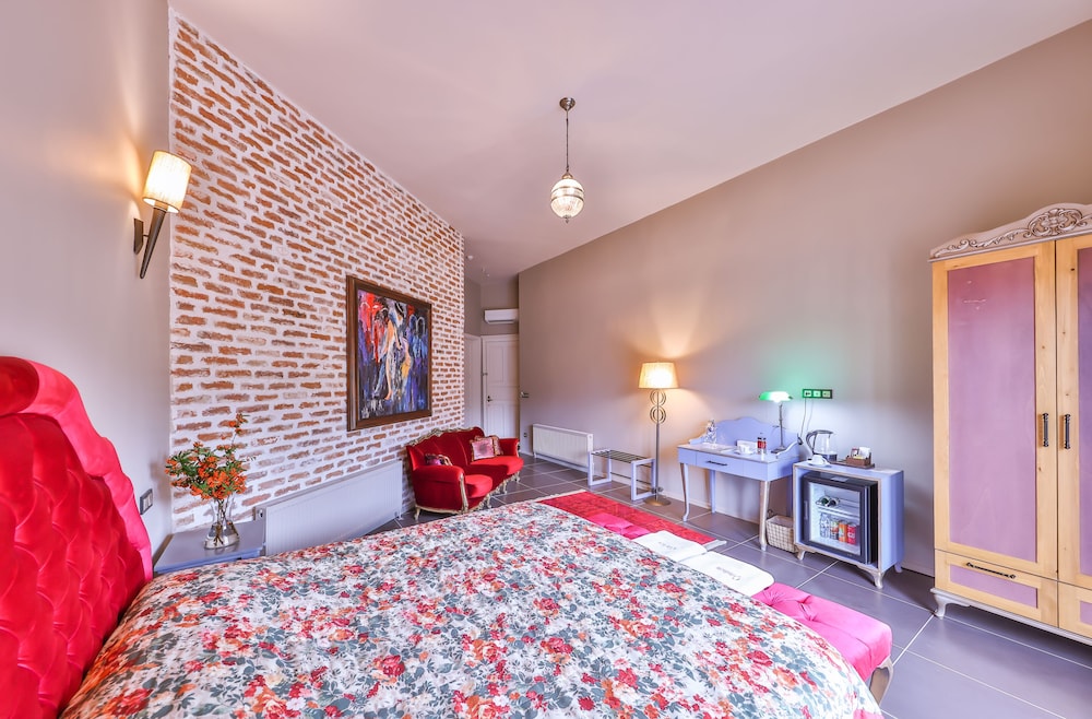 Cetmihan Hotel 8/50
