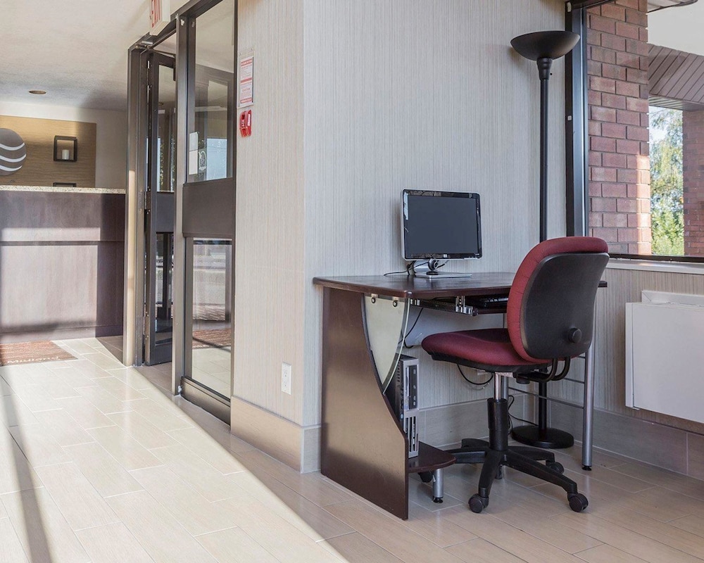 Comfort Inn Midland 39/42
