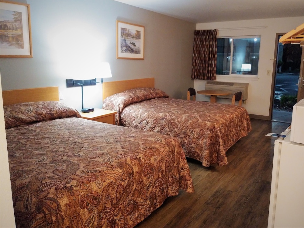 Sugarloaf Mt. Motel 19/40