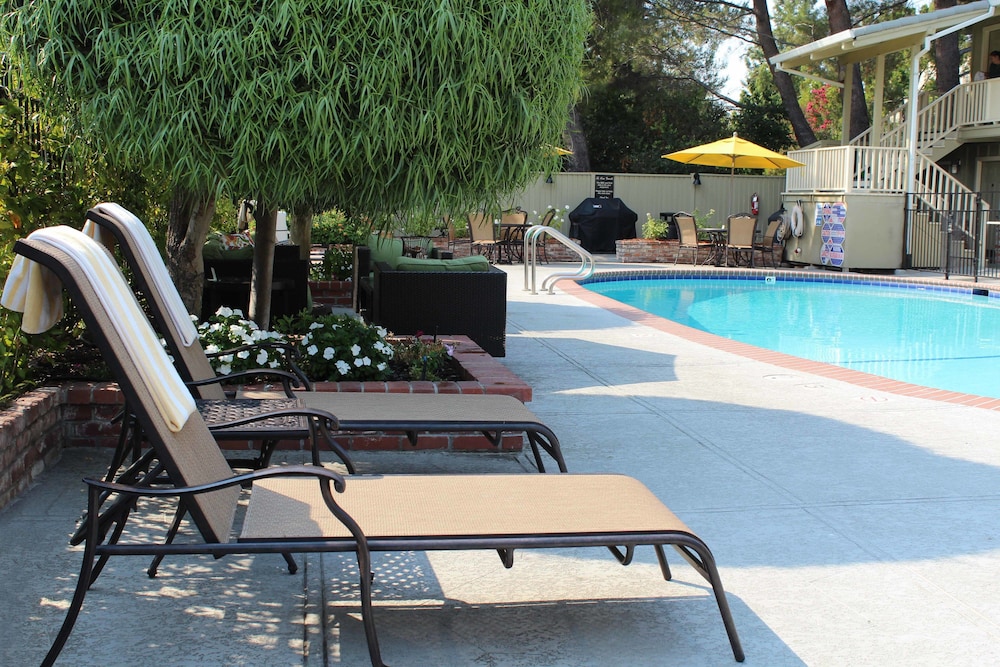 Country Inn Motel 41/48