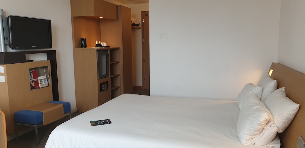Novotel Salerno Est Arechi 11/75