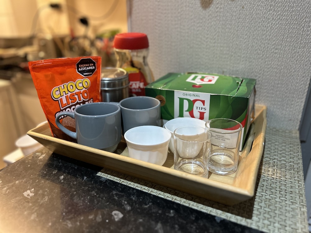 ホテル アールズ コート 写真2