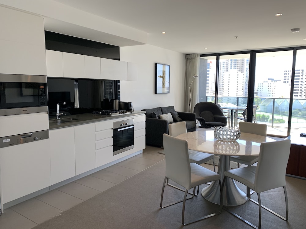 The Oracle Resort Broadbeach - Gclr 44/50