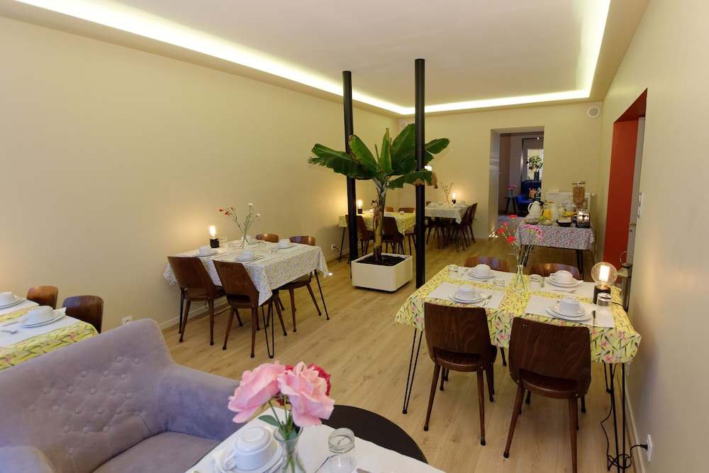 Hotel Moderna 35/50