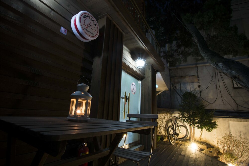 Jeong House 44/63