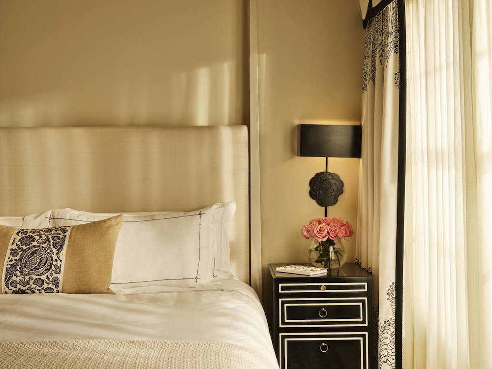 Hotel Bel Air 23/93