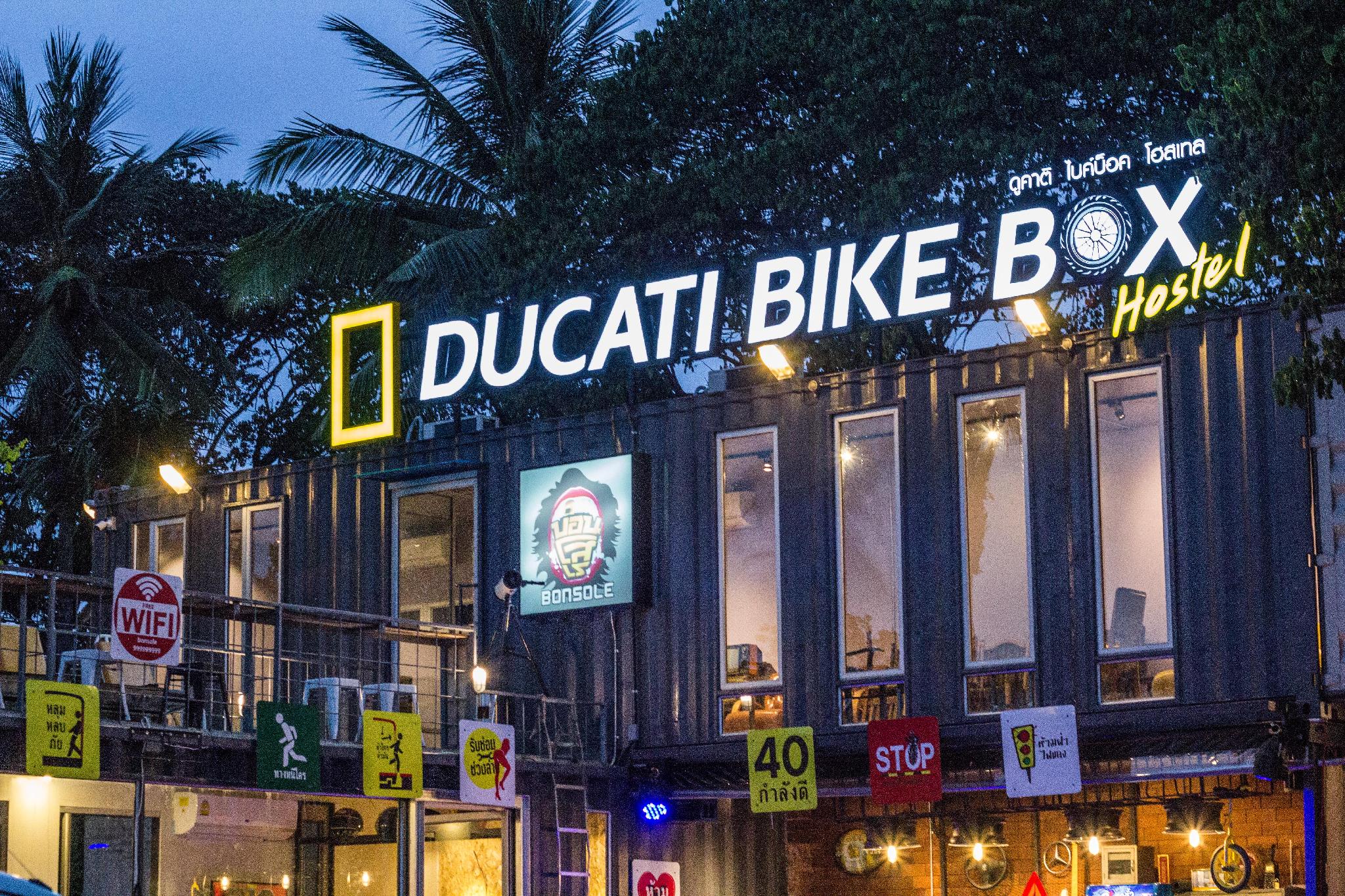Ducati Bike Box Hostel 6/53
