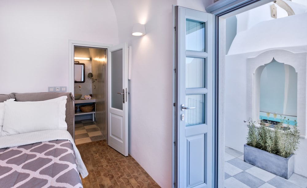 Namaste Suites By Caldera Houses 11/50