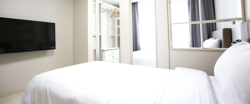 AM HOTEL 23/44