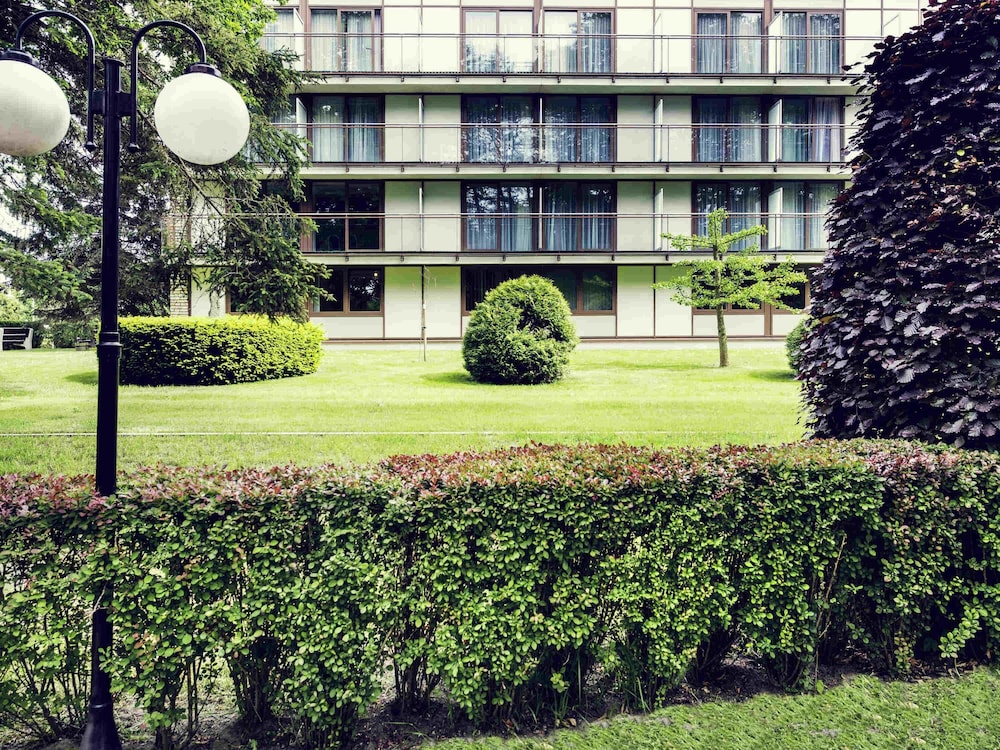 surroundings