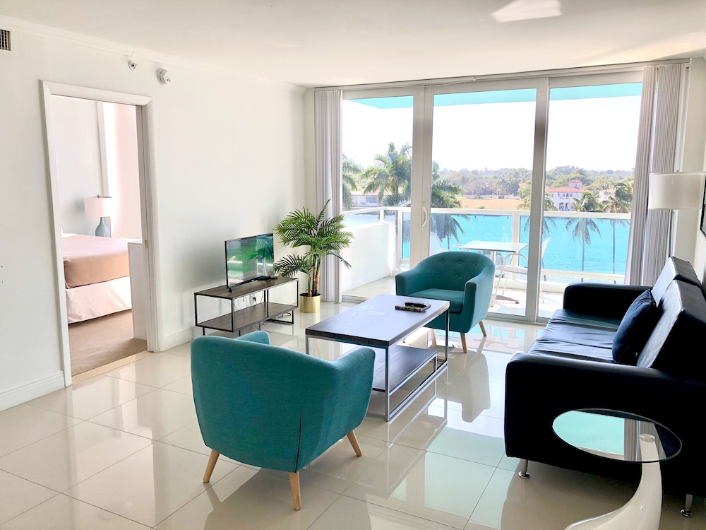 Seacoast by Miami Ambassadors 13/33