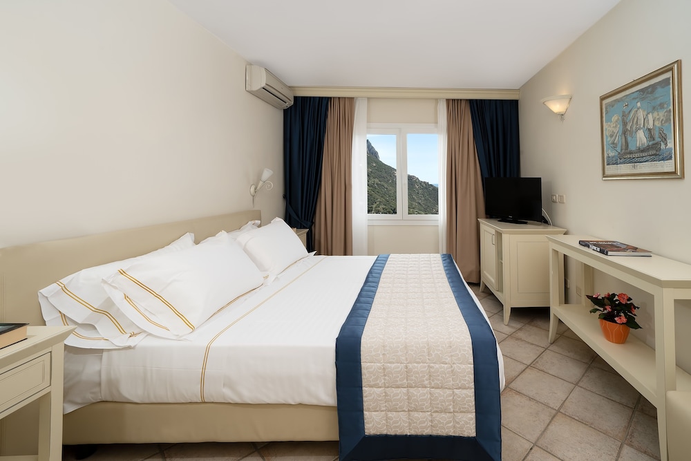 Hotel Torre Di Calapiccola 11/74