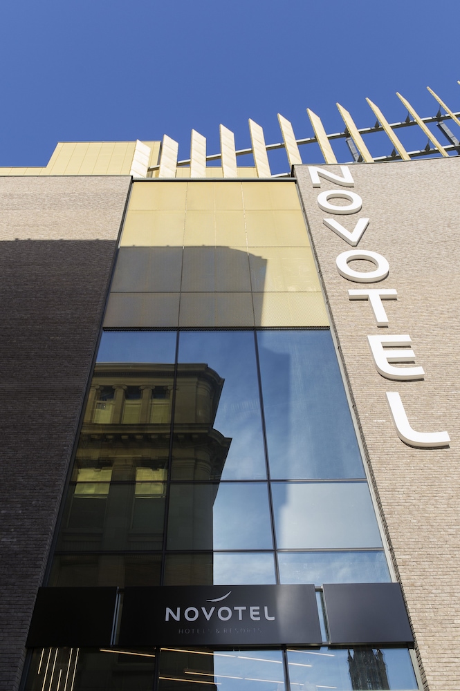 NOVOTEL CHARLEROI CENTRE 4/77