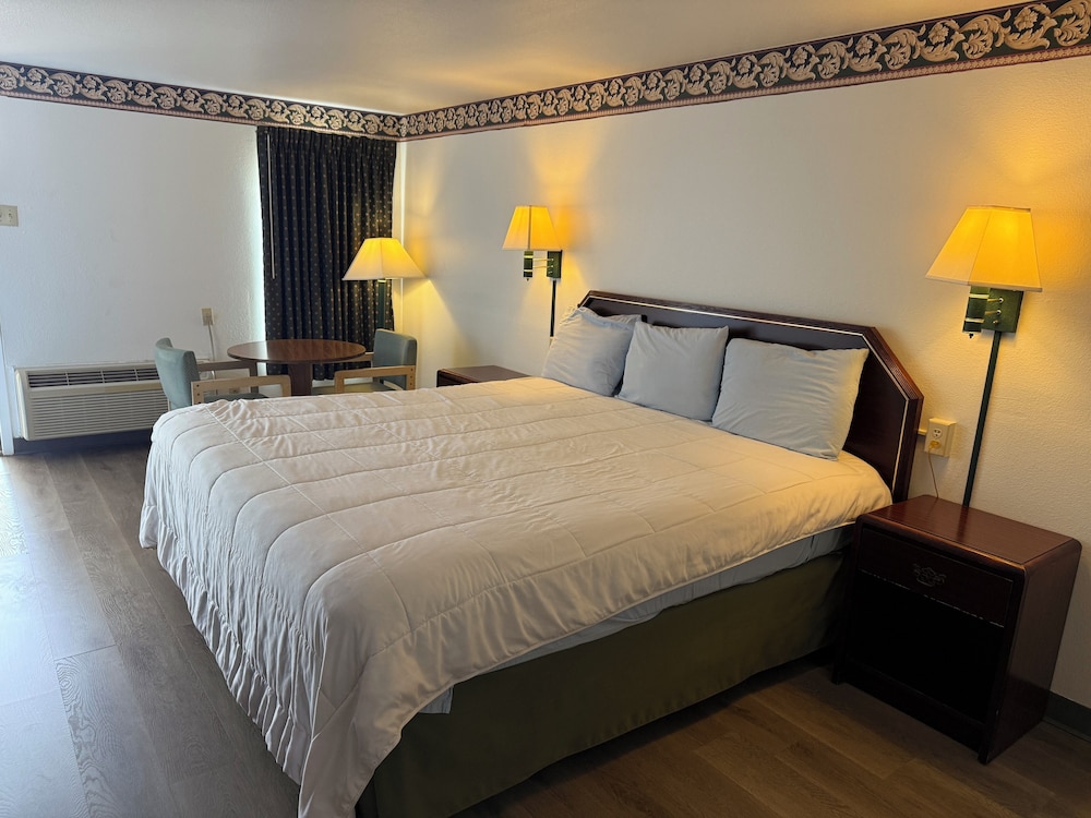 Rodeway Inn Llano 14/31