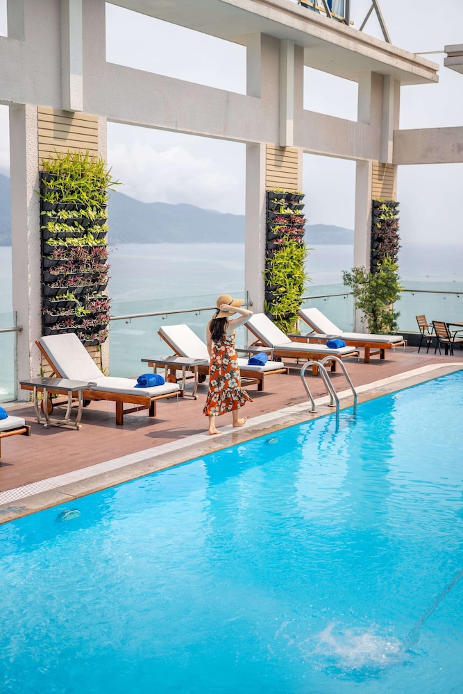 Diamond Sea Hotel 113/115