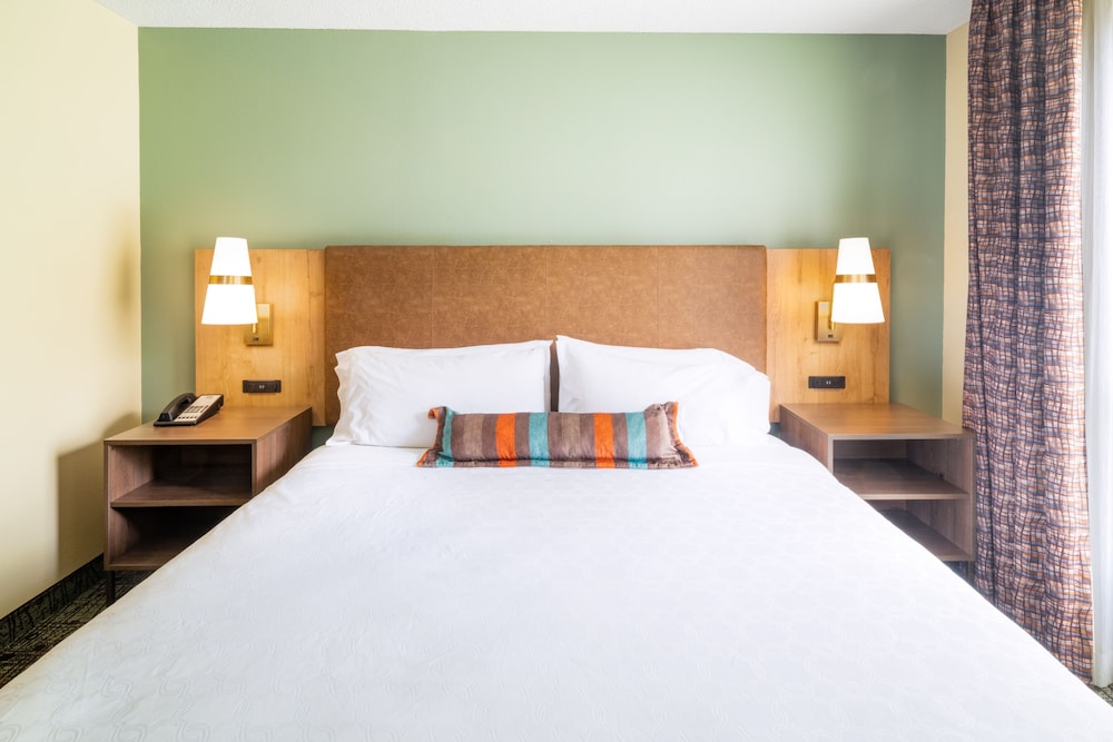 Staybridge Suites Memphis-Poplar Ave East 23/73