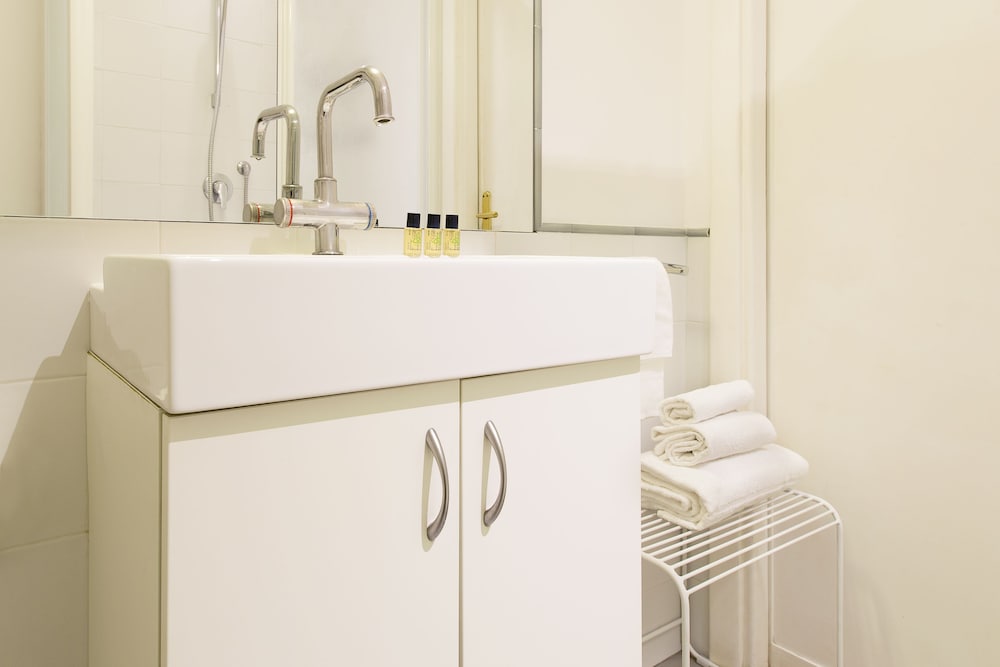 Rome Accommodation Condotti with terrace 3/50