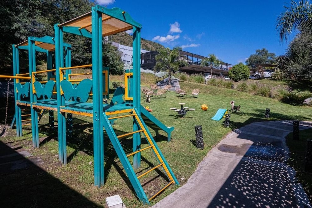 Pinares Panorama Suites & Spa 41/47