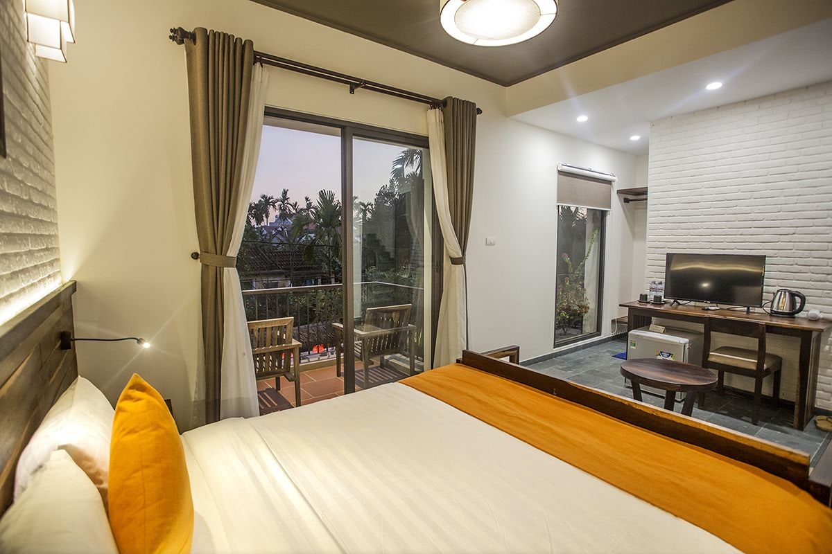 1 BEDROOM, DELUXE, DOUBLE BED, CITY VIEW, BALCONY